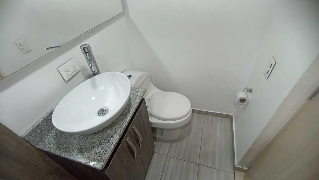 Se arrienda apartamento en sector amazonia