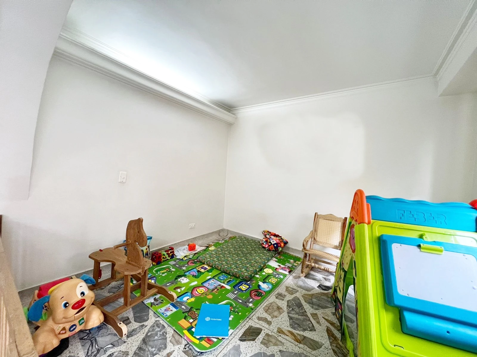 ARRIENDO APARTAMENTO EN CALAZANS