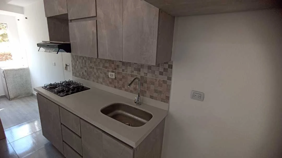 Se arrienda apartamento en florida norteamérica sector Navarra
