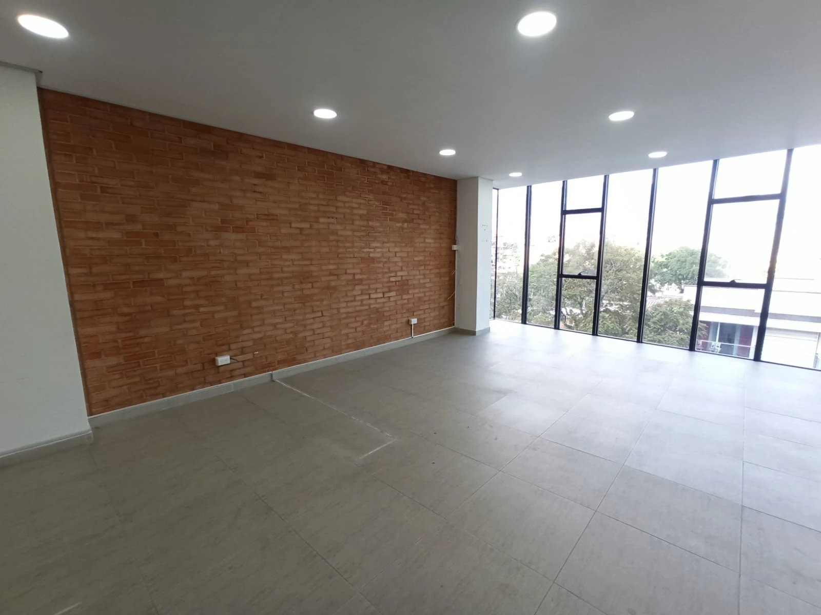 oficina en arriendo en laureles