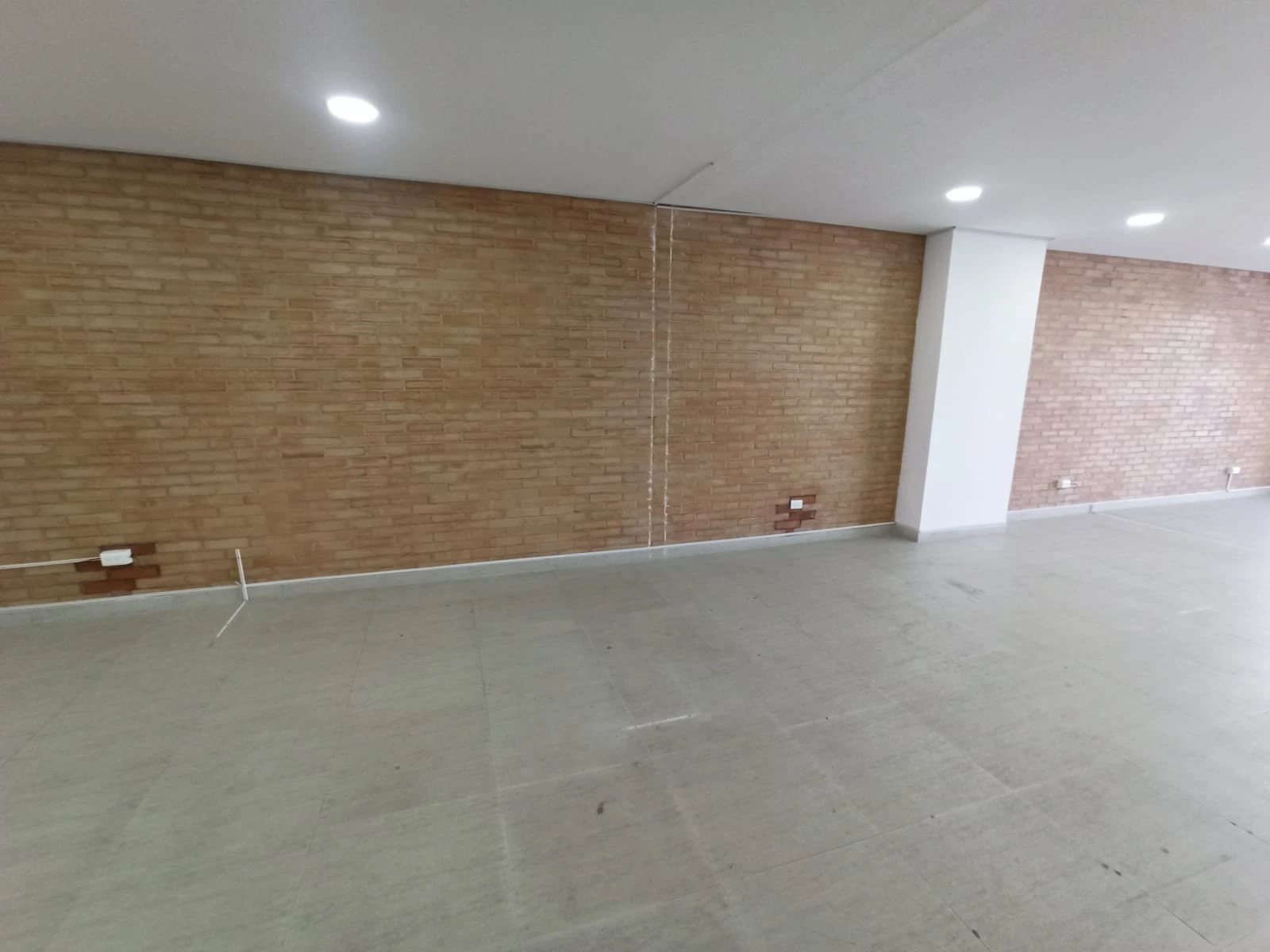 oficina en arriendo en laureles