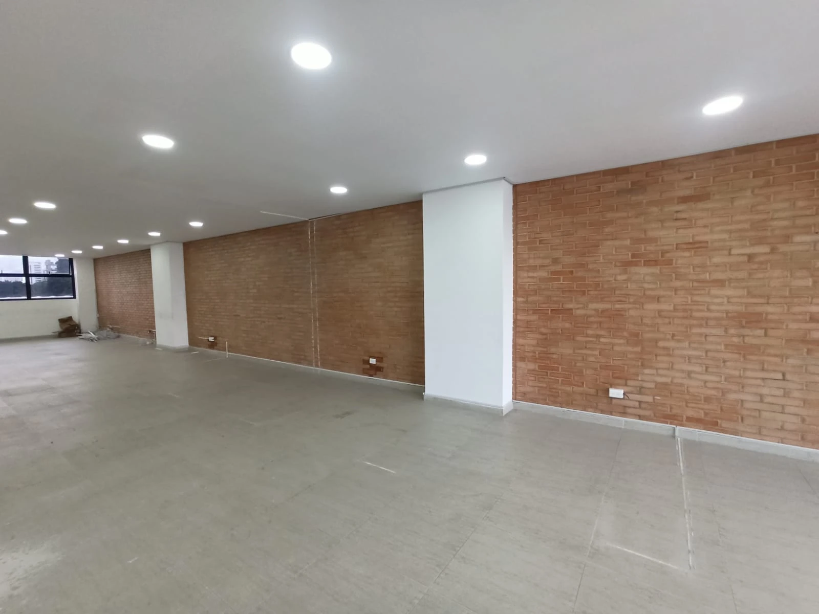 oficina en arriendo en laureles