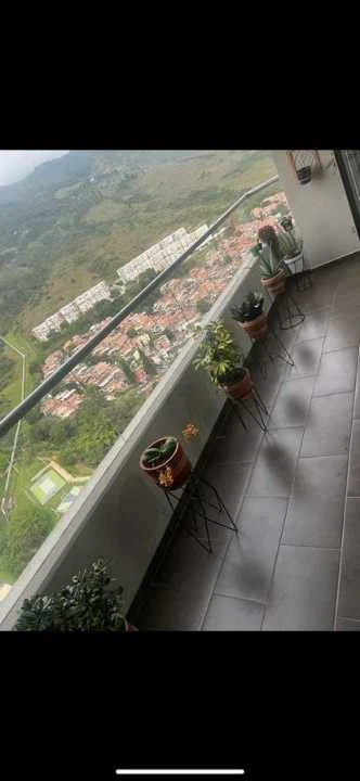 APARTAMENTO EN VENTA EN NAVARRA UNIDAD ROTERDAM