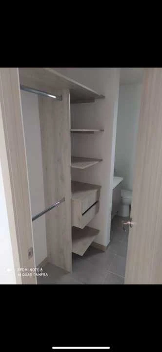 APARTAMENTO EN VENTA EN NAVARRA UNIDAD ROTERDAM