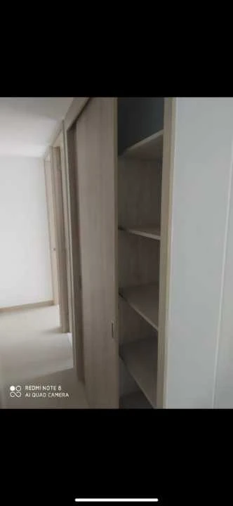 APARTAMENTO EN VENTA EN NAVARRA UNIDAD ROTERDAM