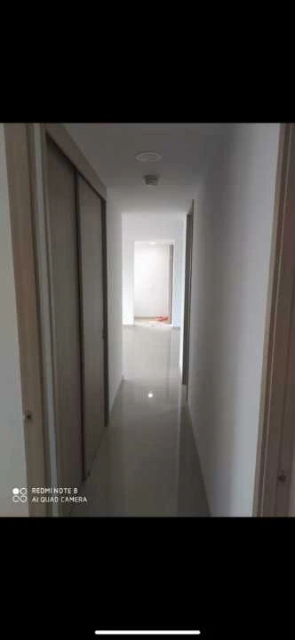 APARTAMENTO EN VENTA EN NAVARRA UNIDAD ROTERDAM