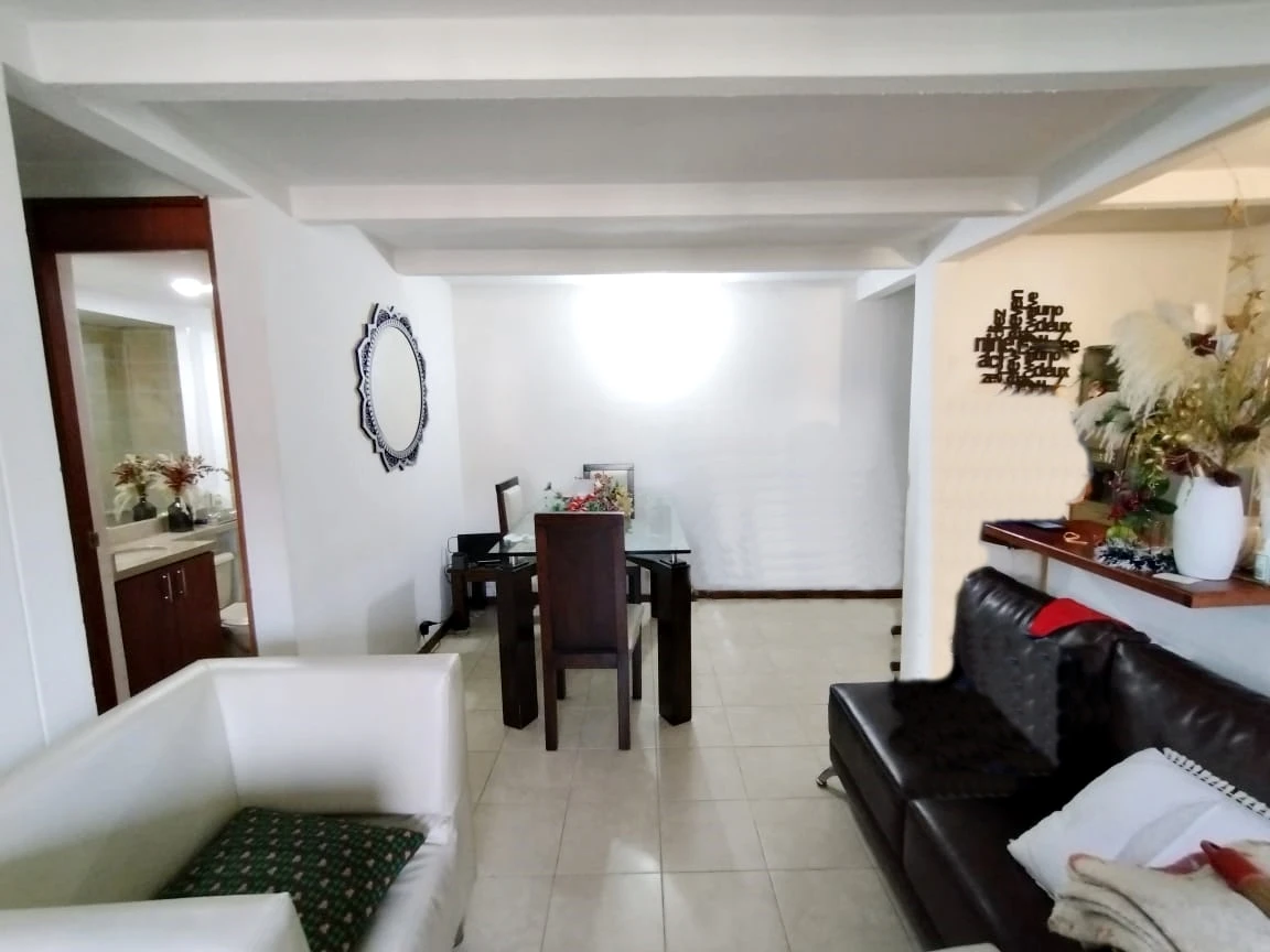 Apartamento en venta sector Loma de los Bernal