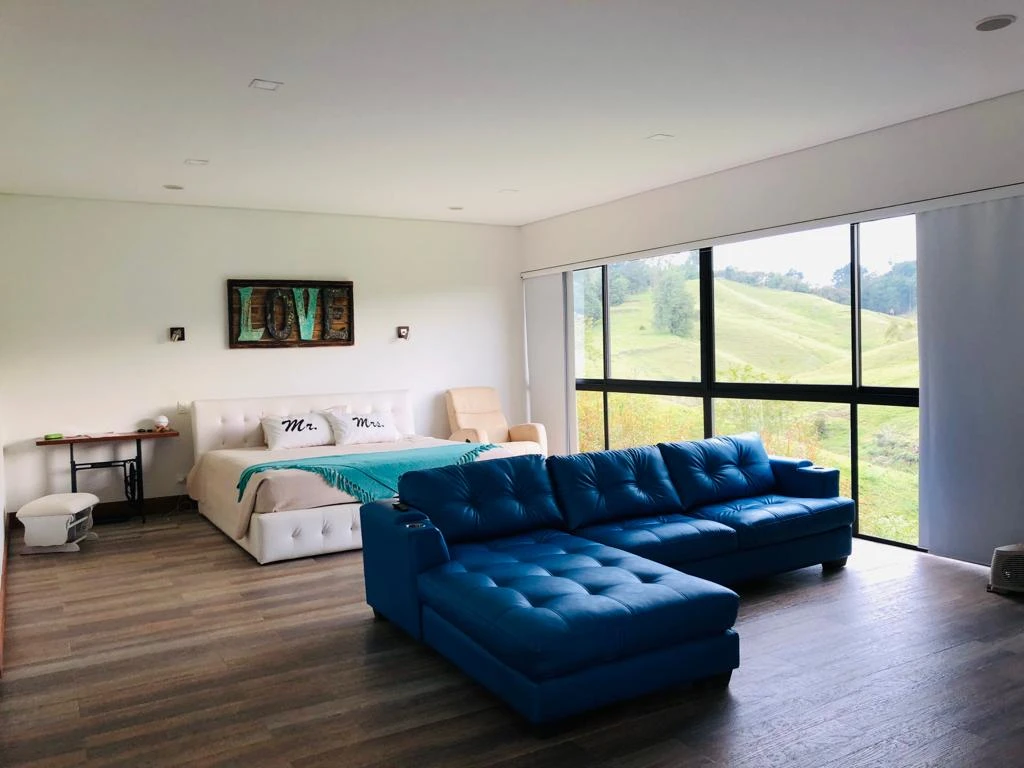 CASA LOTE EN VENTA Y ARRIENDO RIONEGRO VIA AL CARMEN 