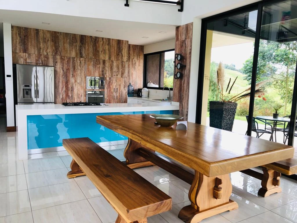 CASA LOTE EN VENTA Y ARRIENDO RIONEGRO VIA AL CARMEN 