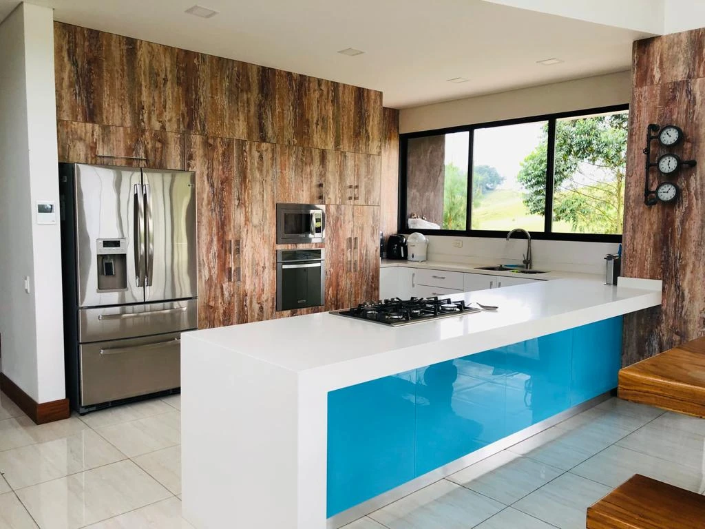 CASA LOTE EN VENTA Y ARRIENDO RIONEGRO VIA AL CARMEN 