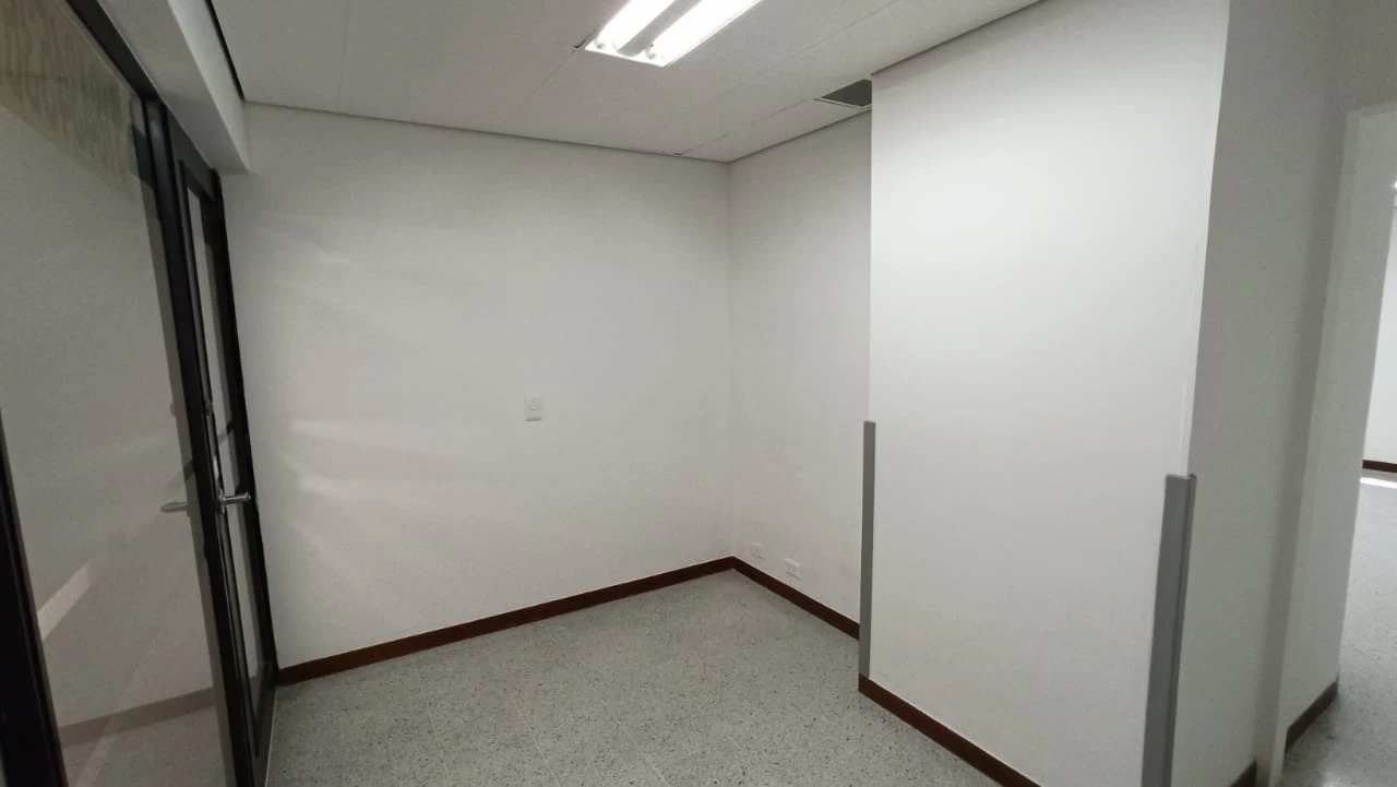 Oficina en Arriendo Las Vegas Medellín