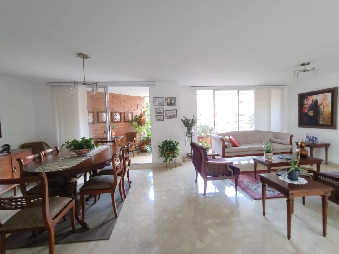 Apartamento amoblado en arriendo sector Patio Bonito