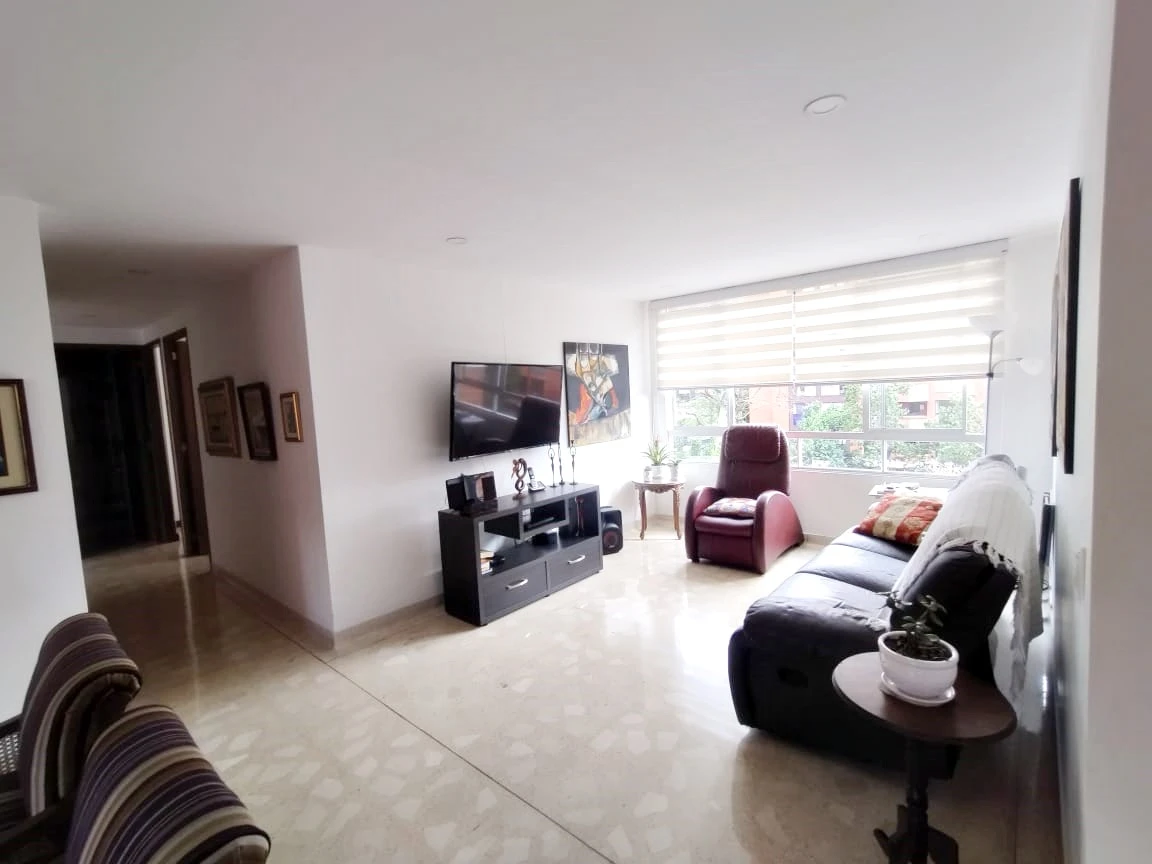 Apartamento amoblado en arriendo sector Patio Bonito