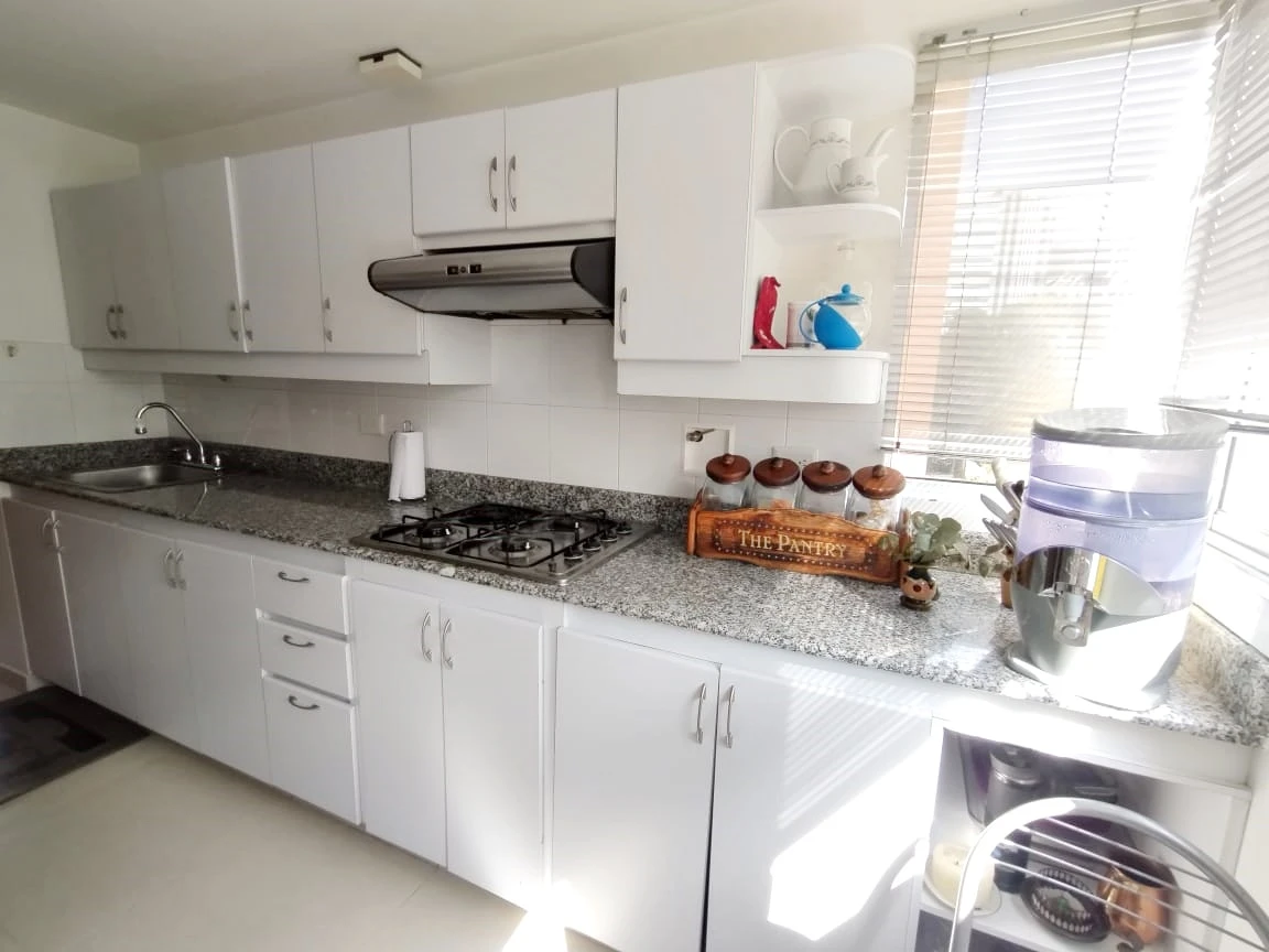 Apartamento amoblado en arriendo sector Patio Bonito