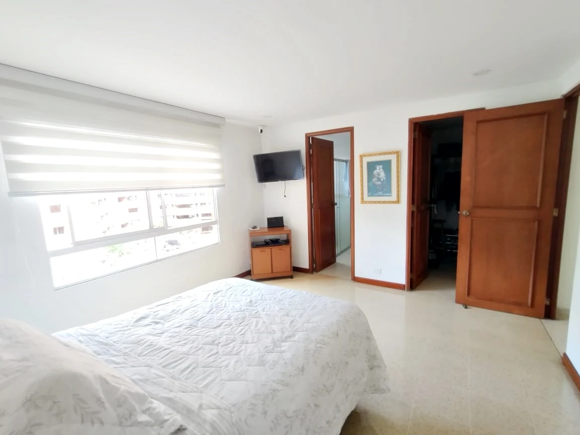 Apartamento amoblado en arriendo sector Patio Bonito