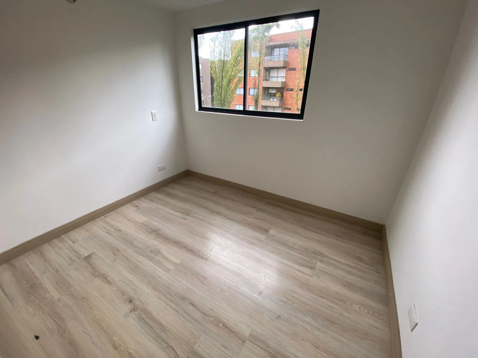 Apartamento para la venta en la ceja 