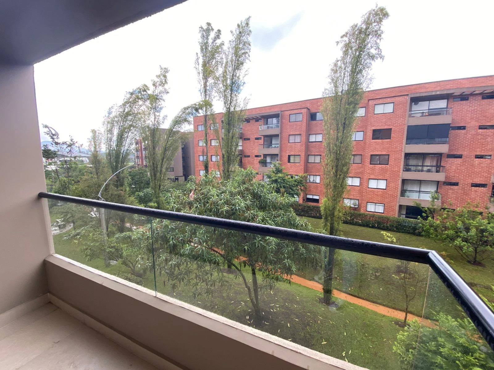 Apartamento para la venta en la ceja 