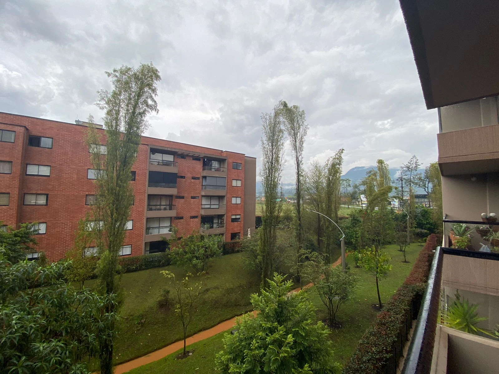 Apartamento para la venta en la ceja 