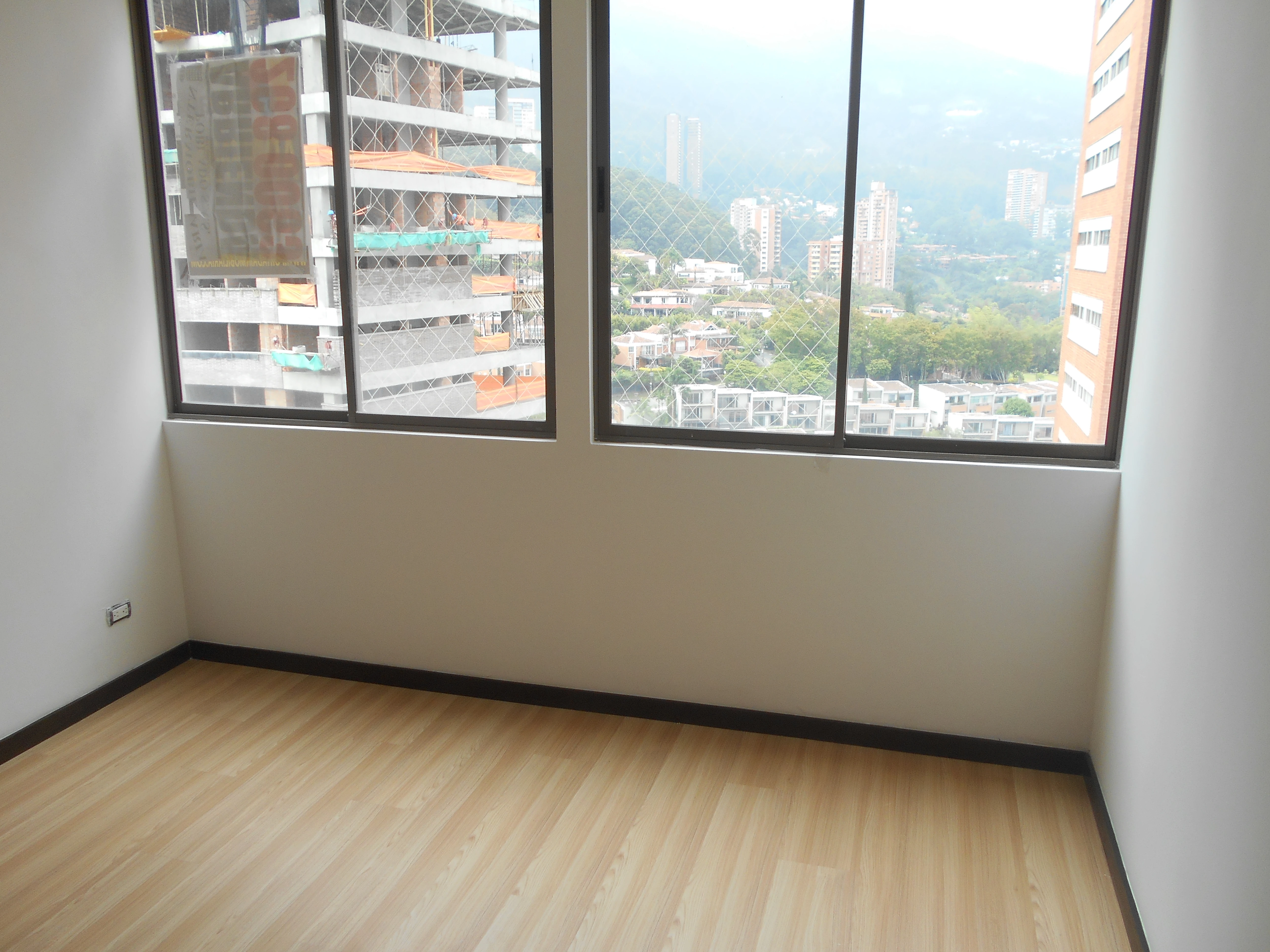 apartamento en arriendo sector superior padre marianito