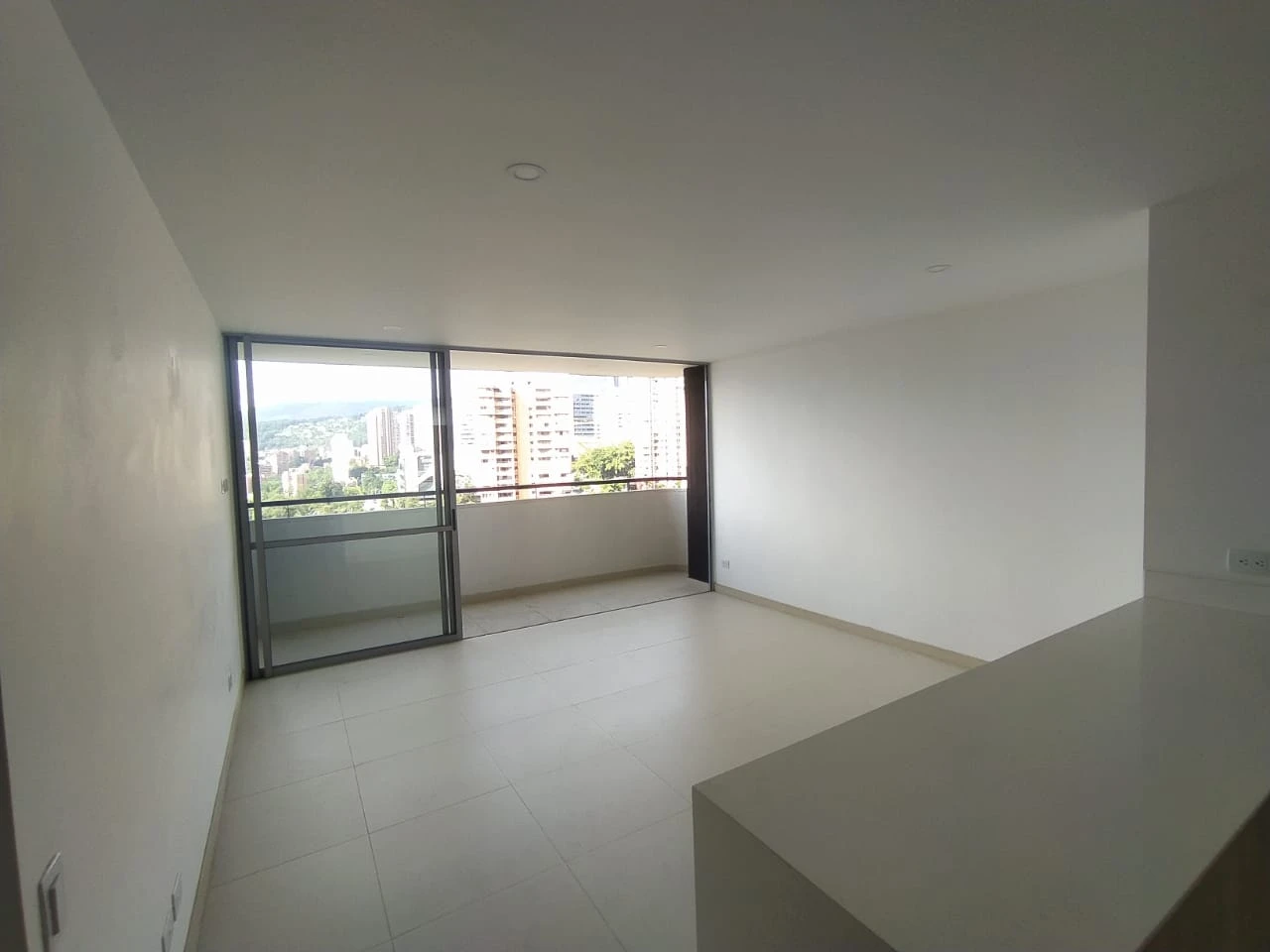 Apartamento en arriendo sector Loma de los Gonzalez
