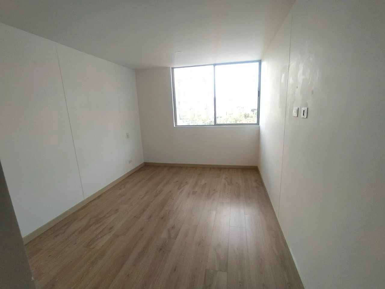 Apartamento en arriendo sector Loma de los Gonzalez