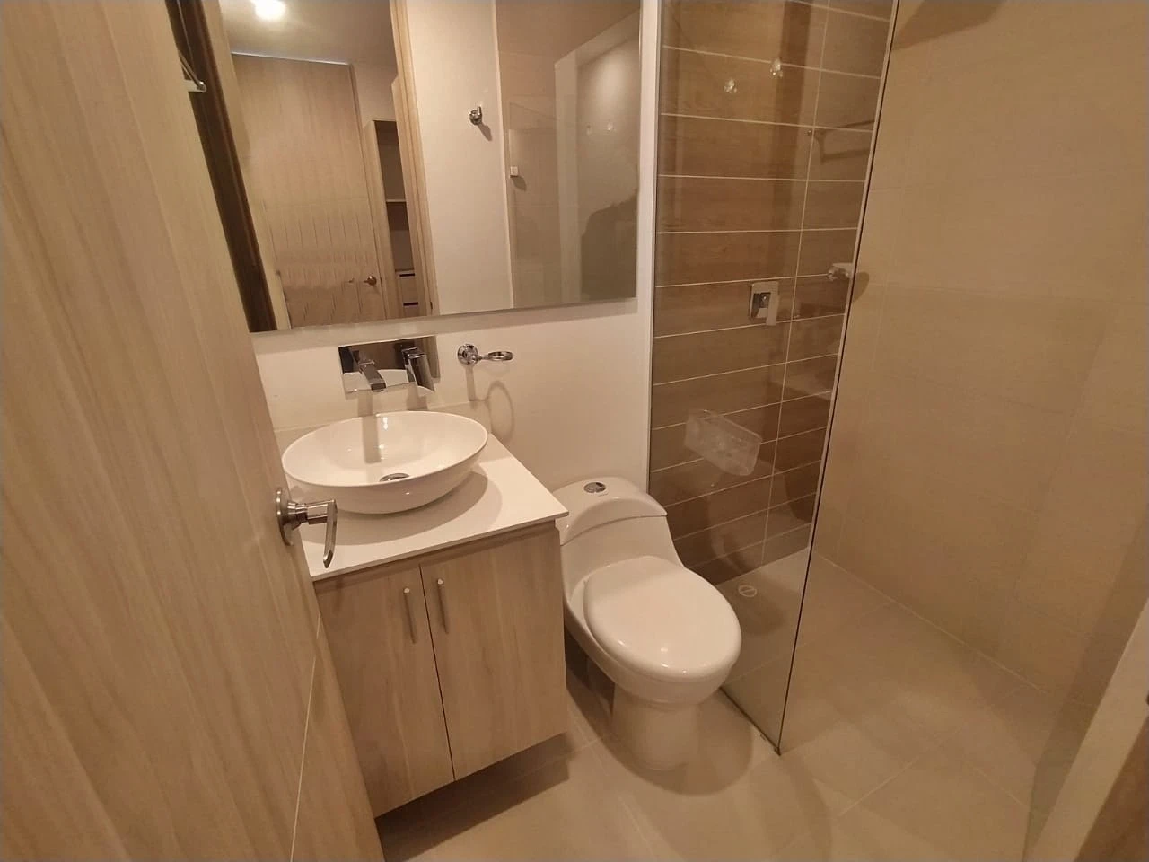 Apartamento en arriendo sector Loma de los Gonzalez