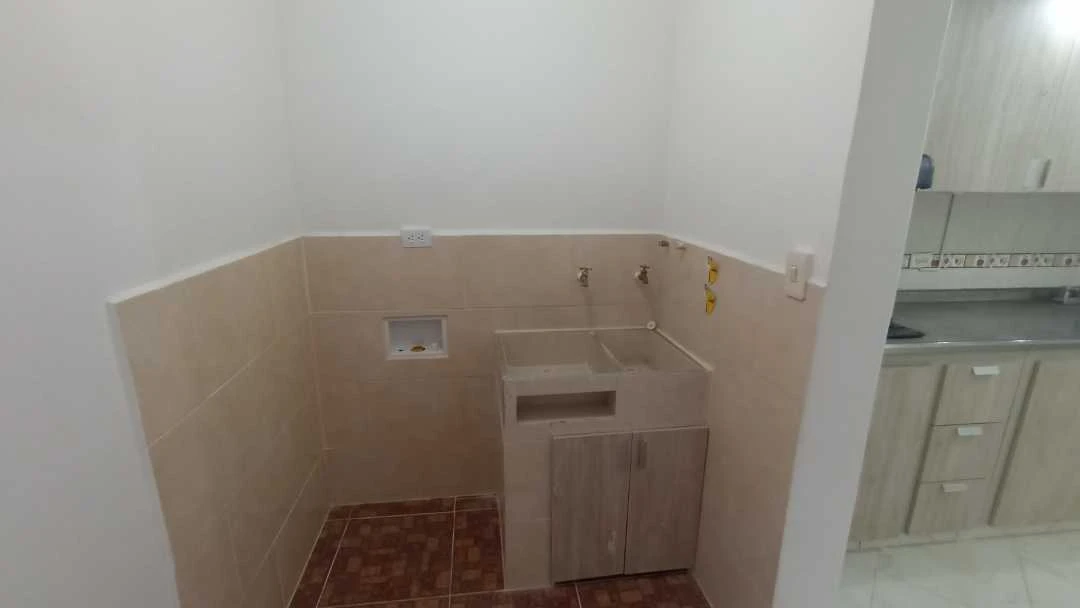 Se arrienda apartamento 1 piso sector florencia- gratamira