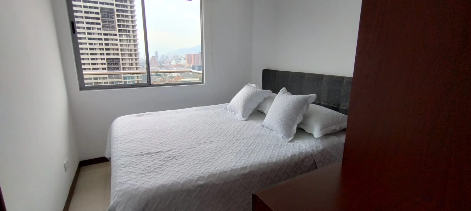 Apartamento amoblado en arriendo sector ciudad del rio