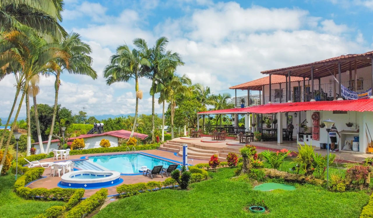 Finca de recreo en Venta vía armenia Montenegro Armenia - Quindío.