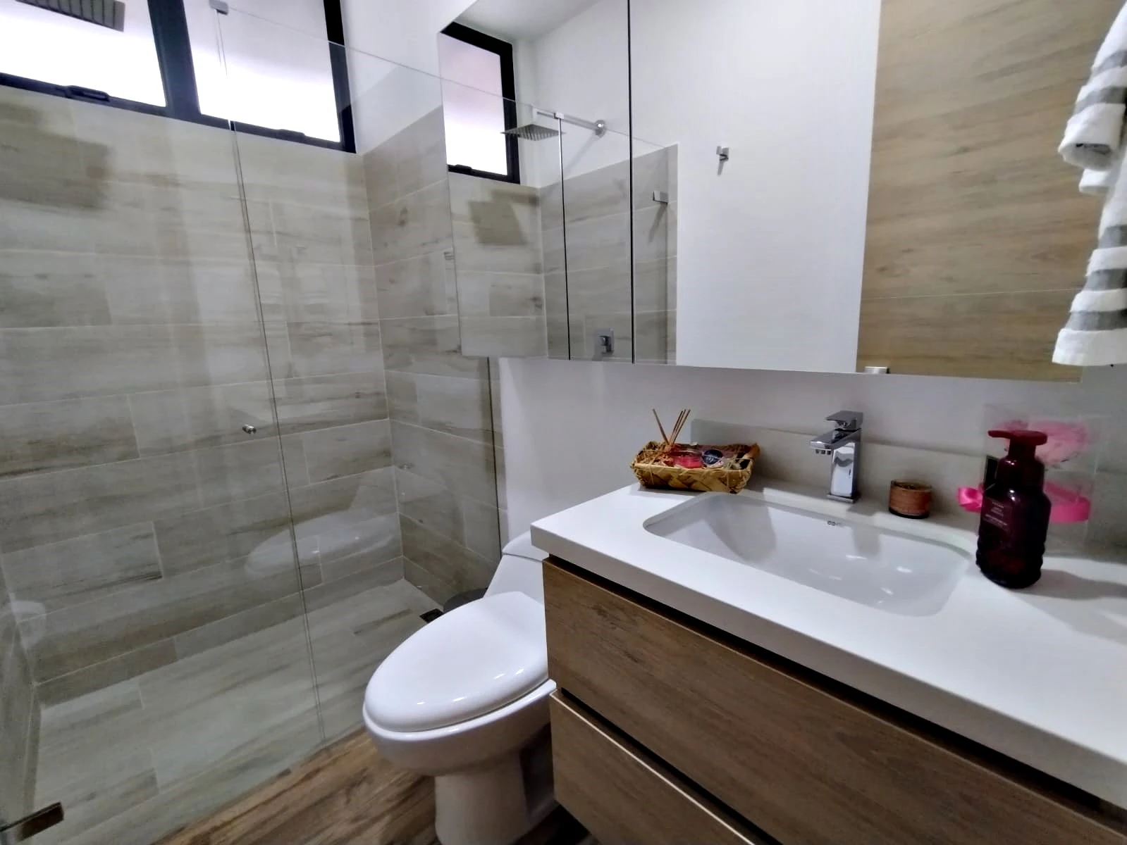 Apartamento en arriendo sector El Escobero 