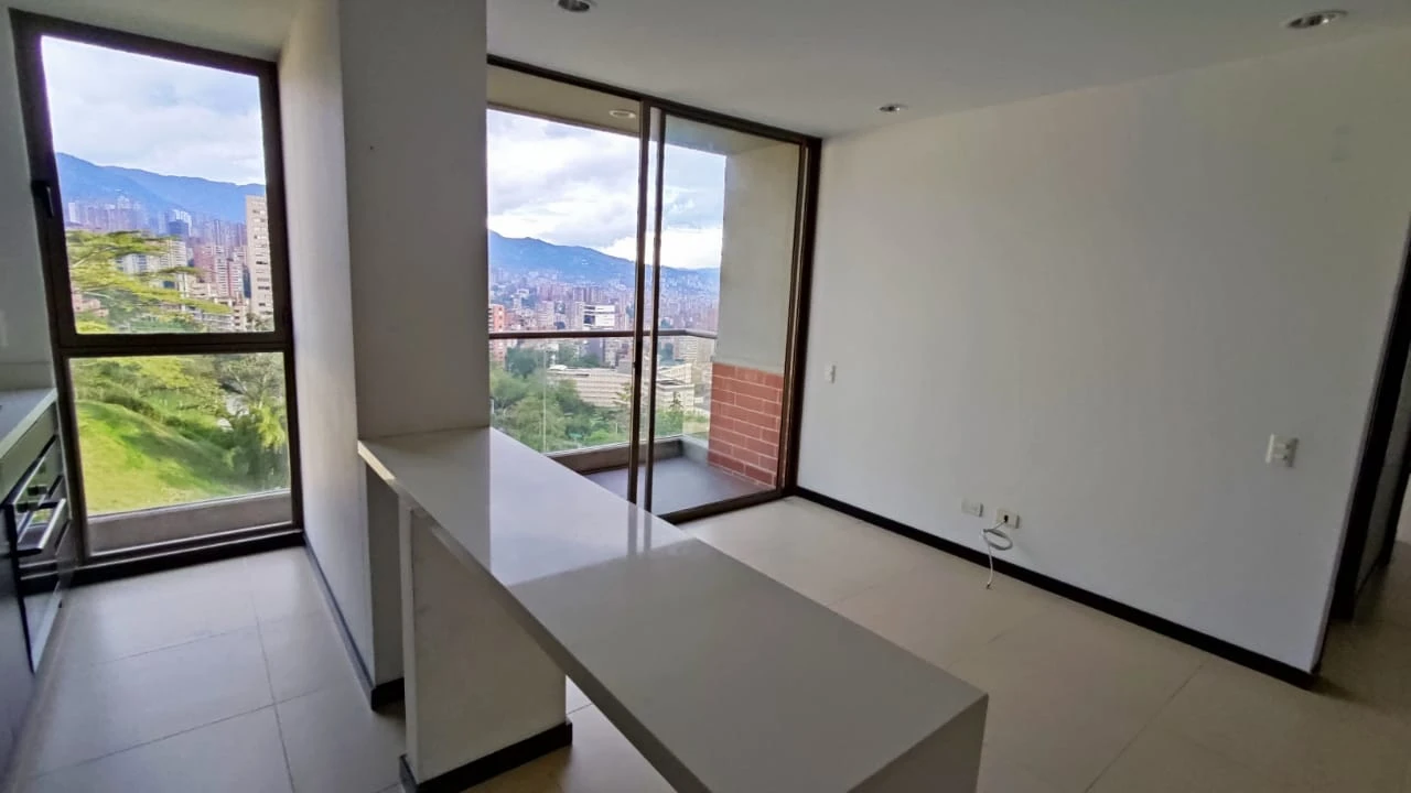 apartamento en arriendo sector superior padre marianito