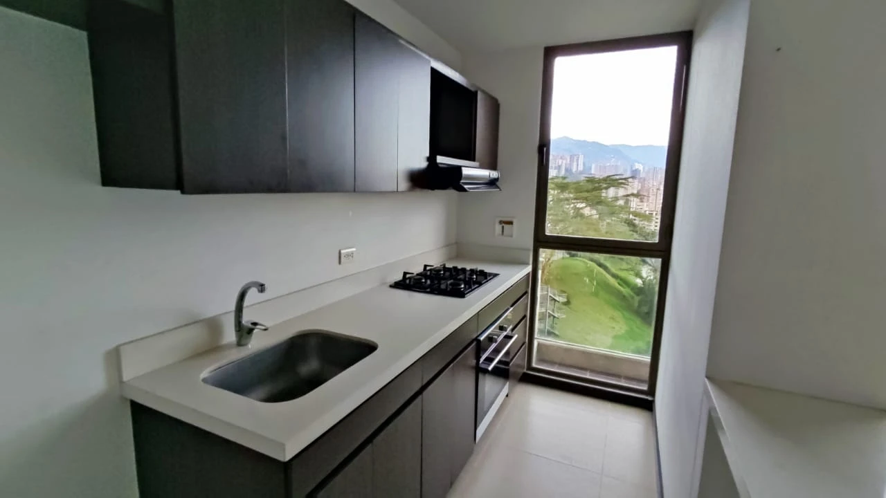 apartamento en arriendo sector superior padre marianito