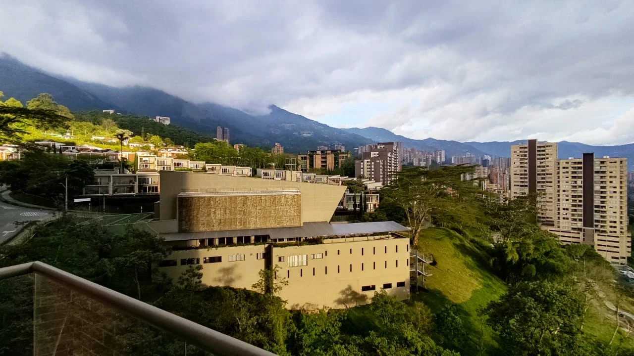 apartamento en arriendo sector superior padre marianito