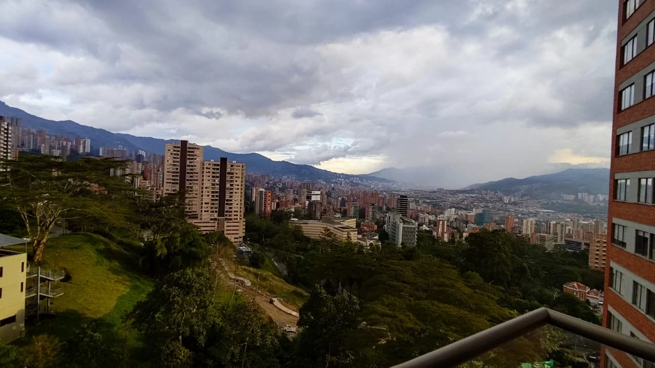 apartamento en arriendo sector superior padre marianito