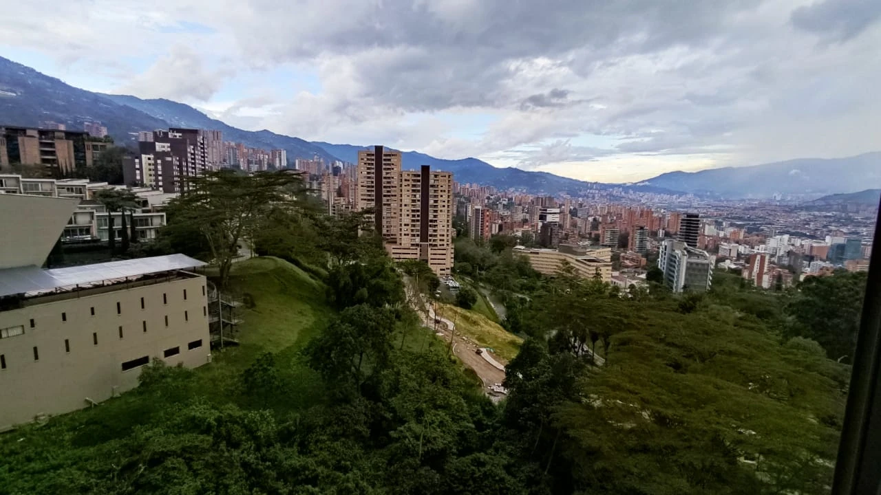 apartamento en arriendo sector superior padre marianito