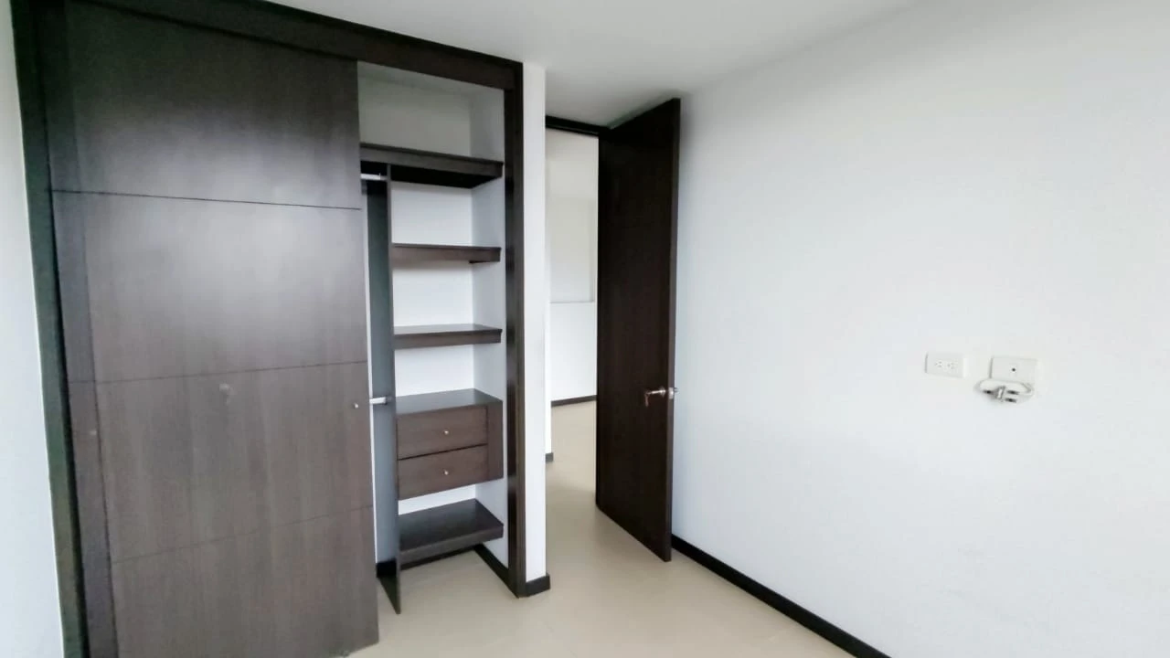 apartamento en arriendo sector superior padre marianito