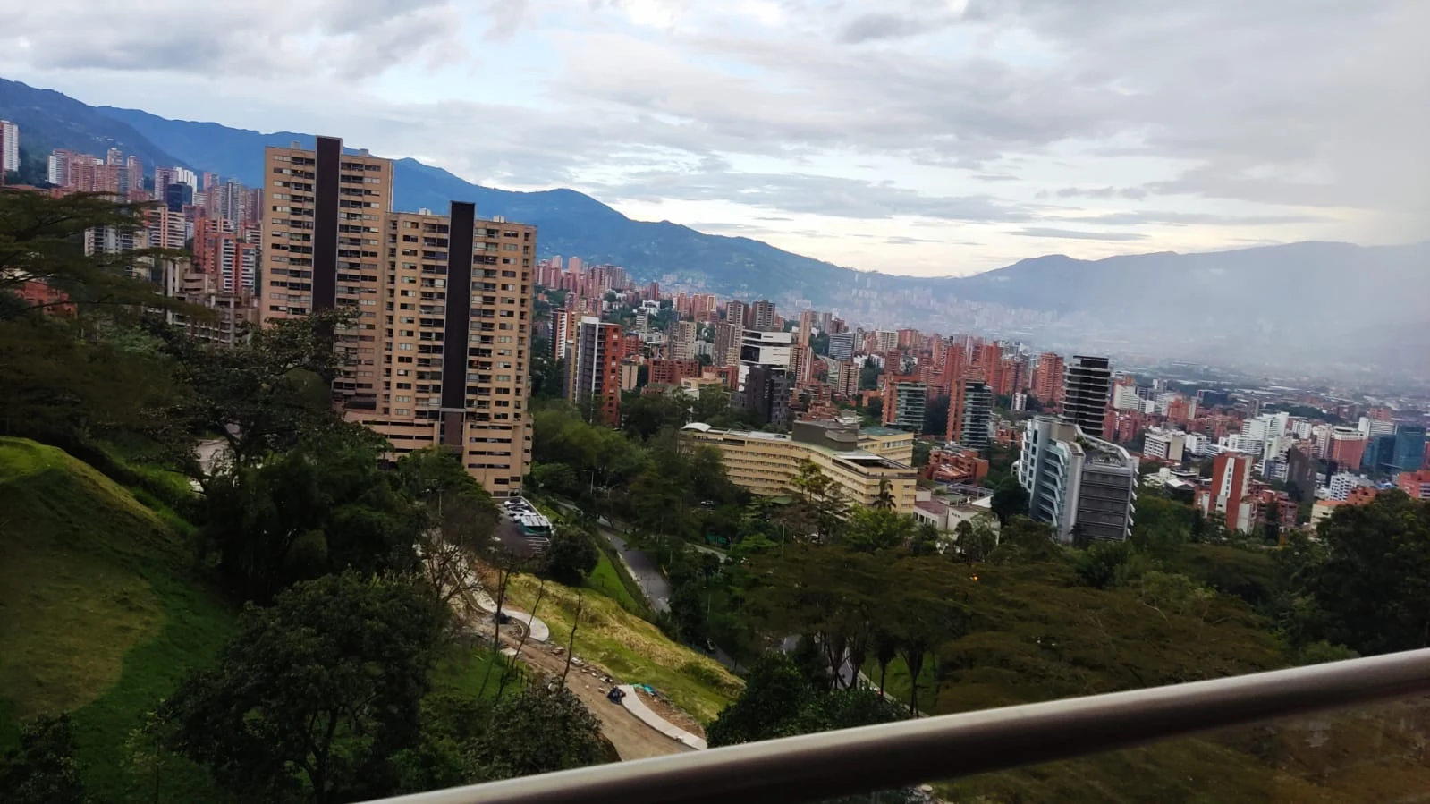 apartamento en arriendo sector superior padre marianito