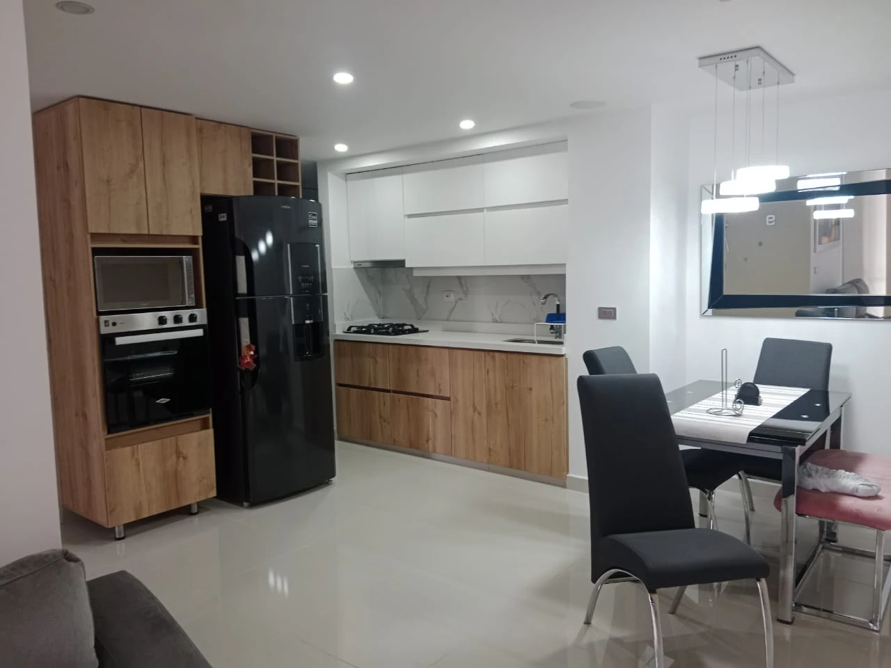 ARRIENDO APARTAMENTO AMOBLADO EN SABANETA