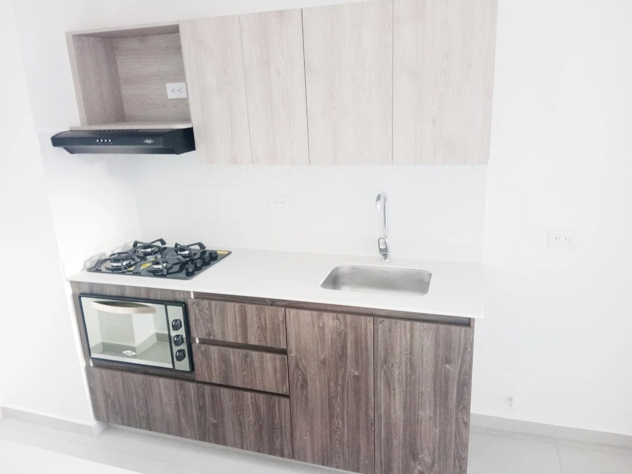 ARRIENDO APARTAMENTO EN EL POBLADO