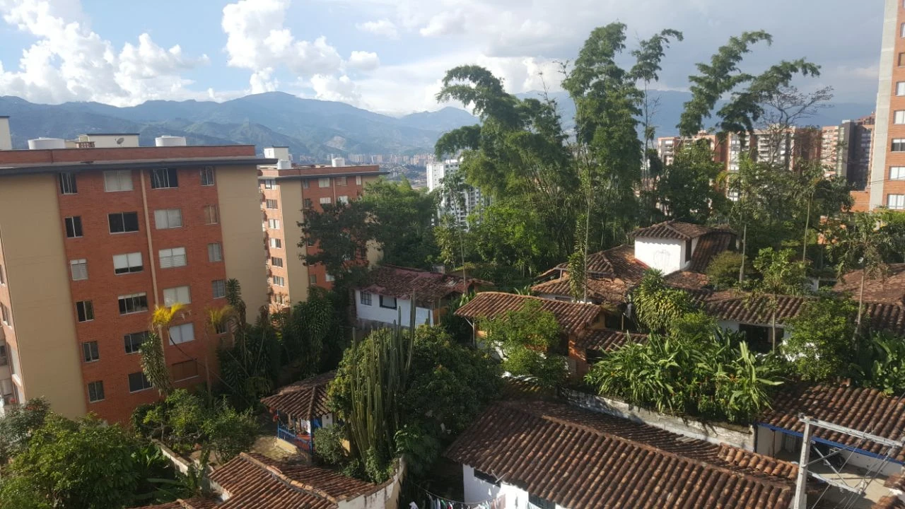 ARRIENDO APARTAMENTO EN EVIGADO  LOMA DEL  ESMERALDAL