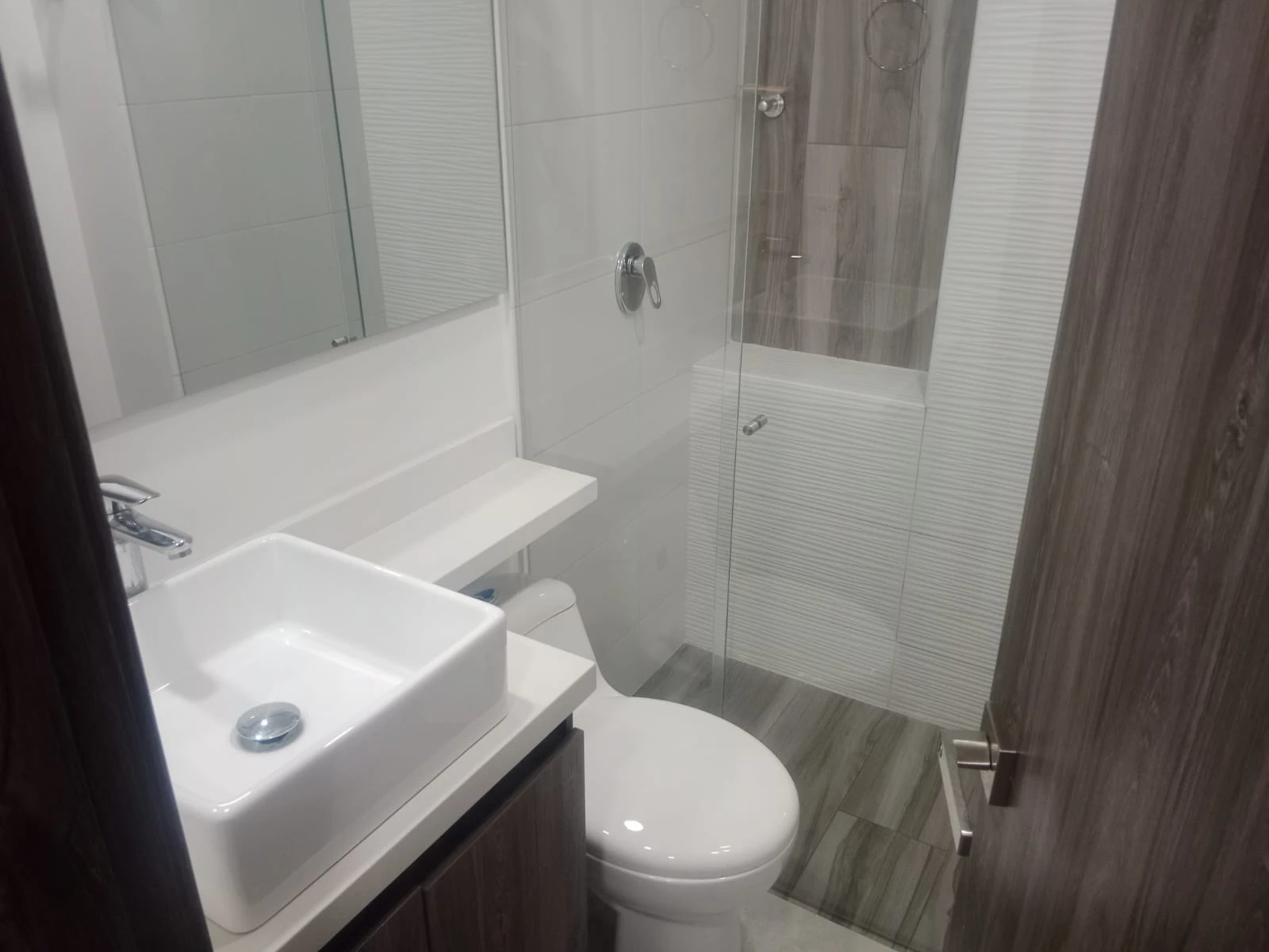 ARRIENDO APARTAMENTO EN LAURELES
