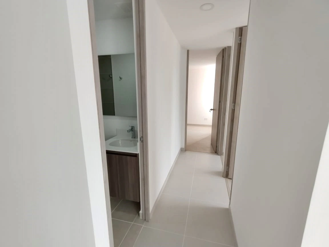 ARRIENDO APARTAMENTO EN EL POBLADO