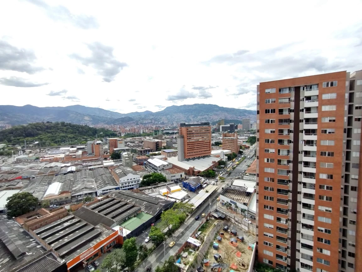 ARRIENDO APARTAMENTO EN EL POBLADO