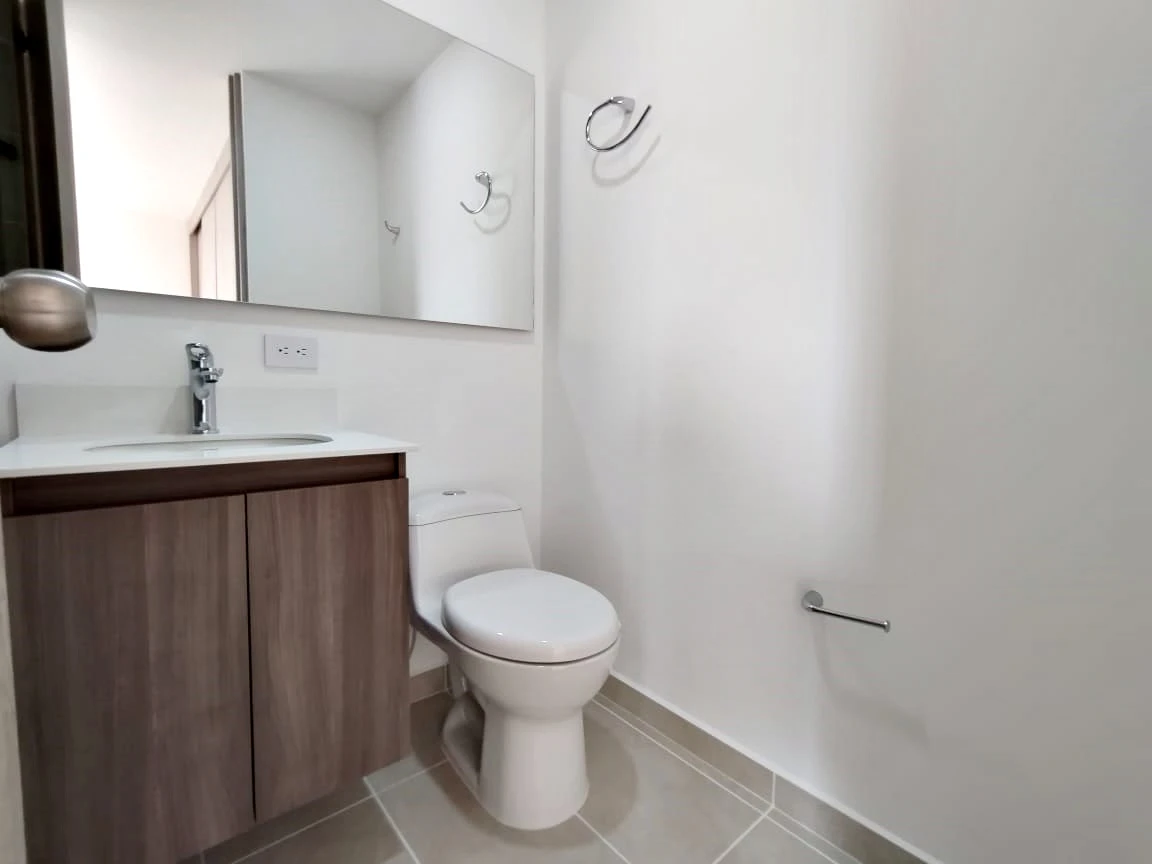 ARRIENDO APARTAMENTO EN EL POBLADO