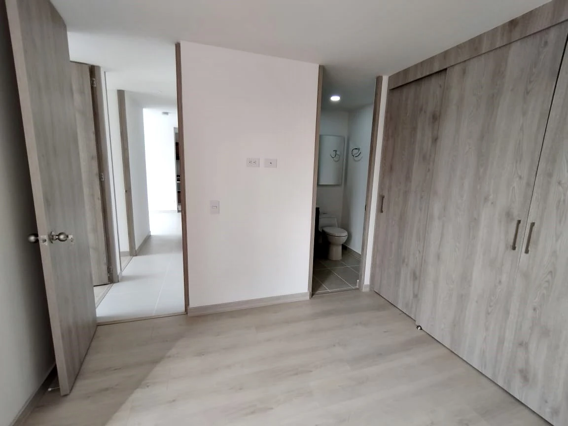 ARRIENDO APARTAMENTO EN EL POBLADO