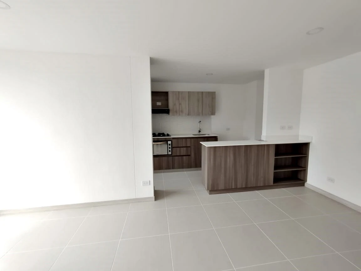 ARRIENDO APARTAMENTO EN EL POBLADO