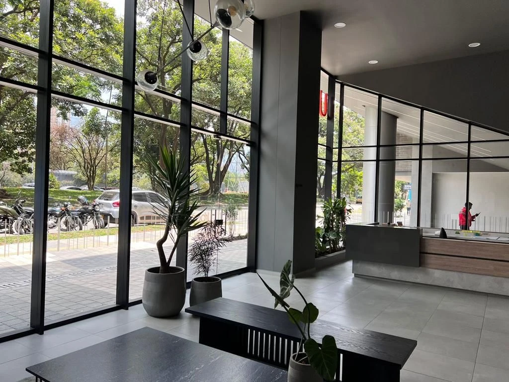 APARTA ESTUDIO EN ARRIENDO 