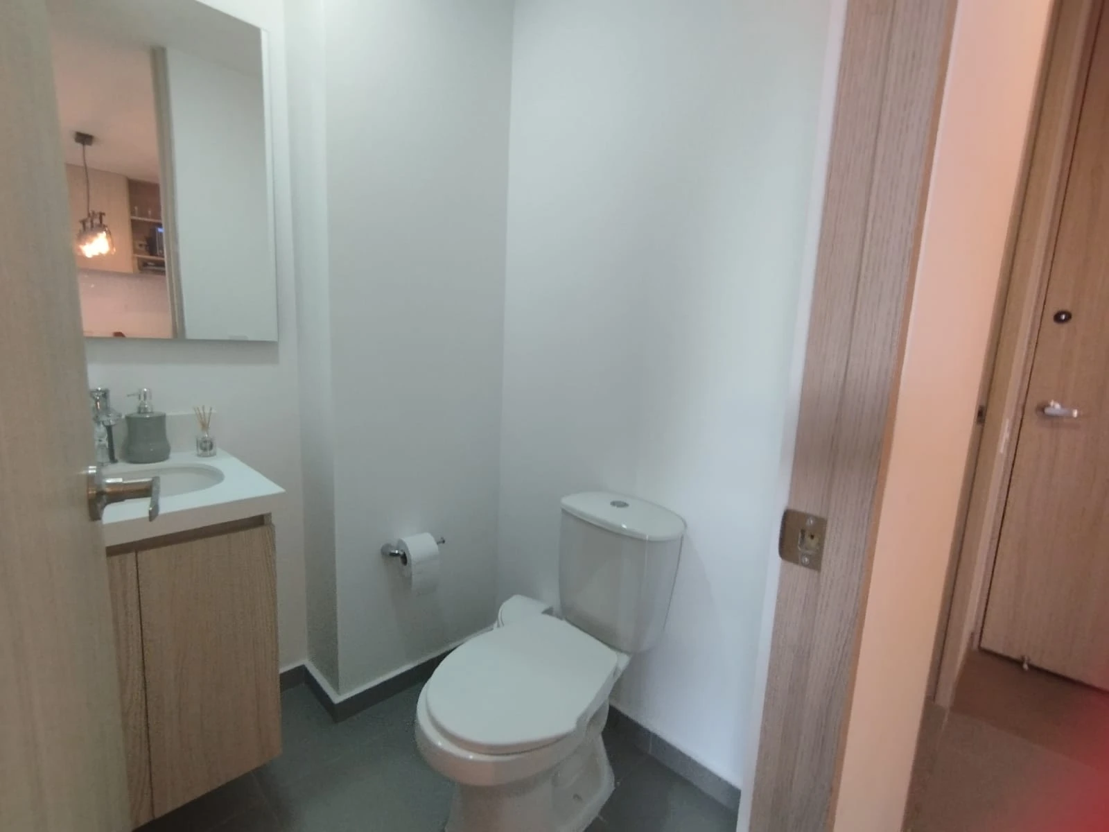 Apartamento amoblado en guayabal sector santa fe