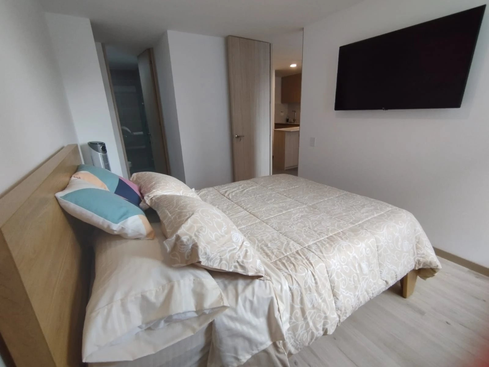 Apartamento amoblado en guayabal sector santa fe