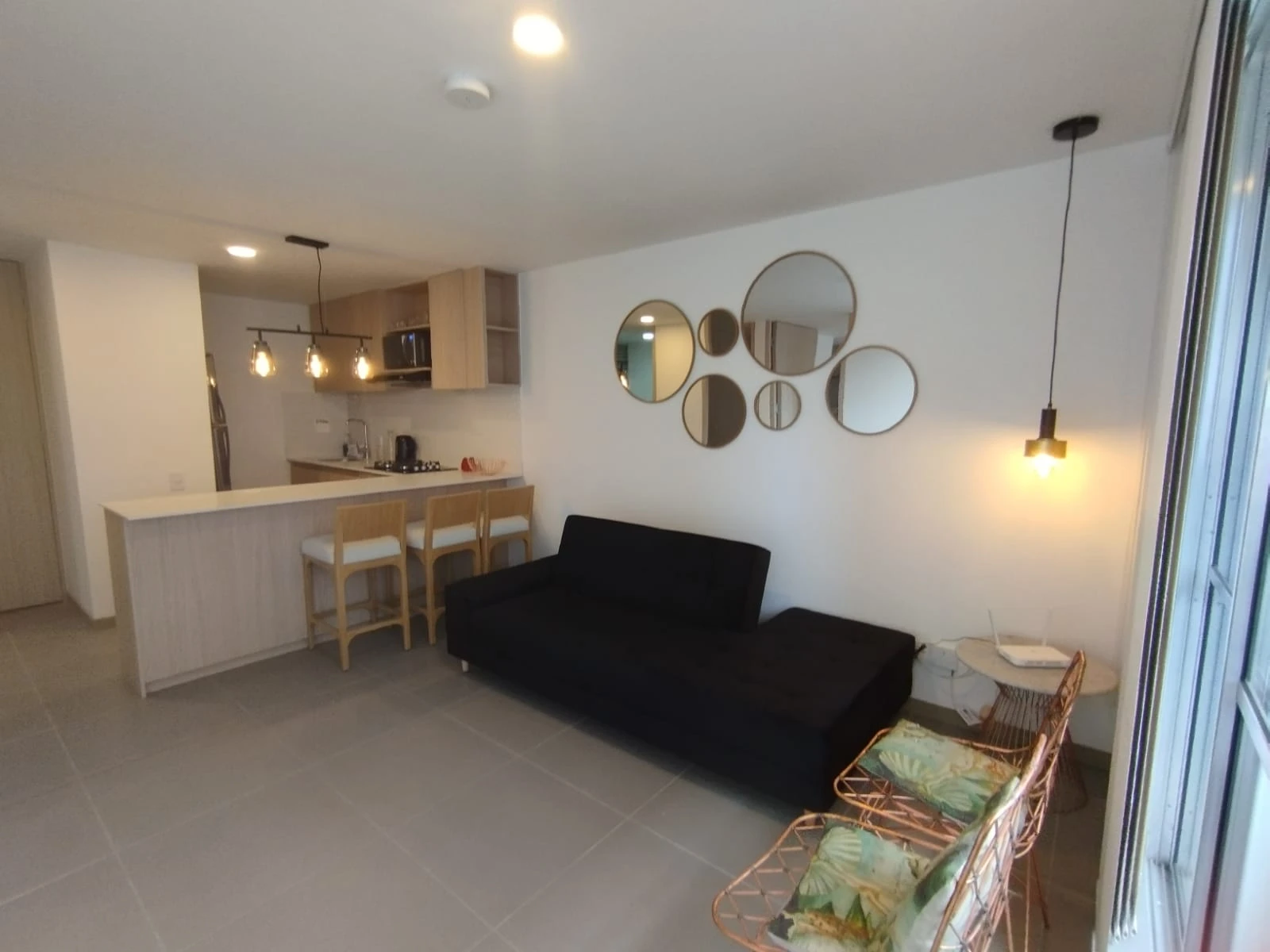 Apartamento amoblado en guayabal sector santa fe